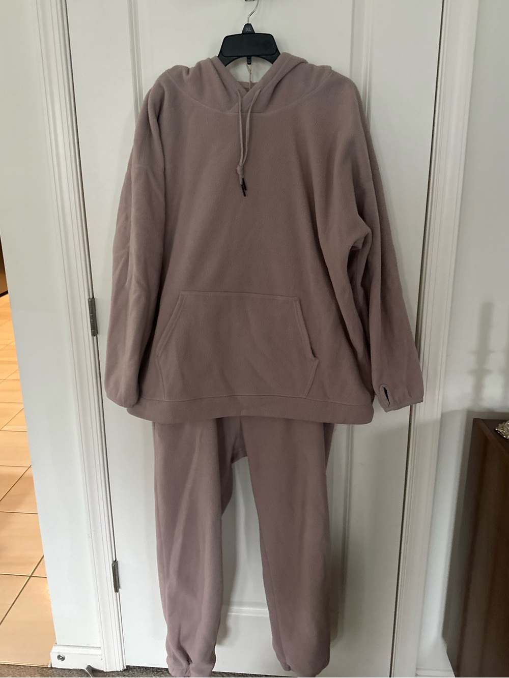 Zella Mauve Hooded Sweatshirt and Joggers Set